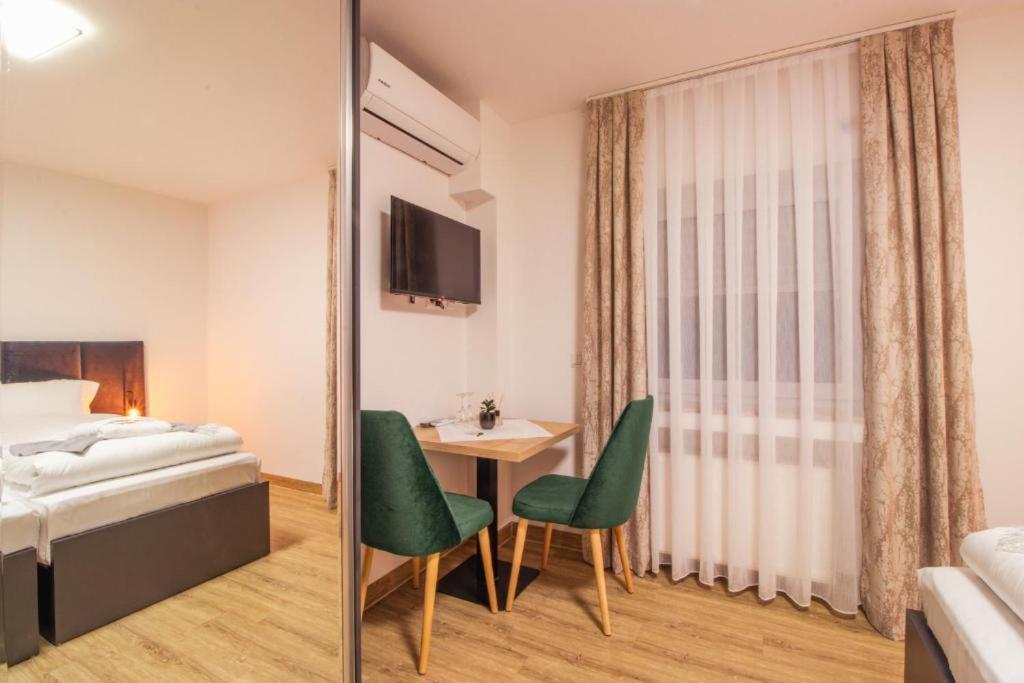 Hotel Dona Μπέργκις Γκλάντμπαχ Εξωτερικό φωτογραφία